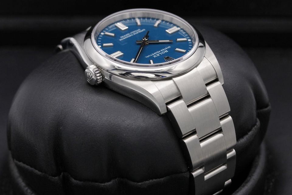 Rolex Oyster Perpetual 126000 Image 4